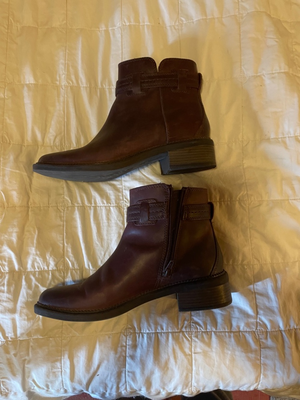 Women's Clarks Collection size 7 in EUC - Picture 3 of 8